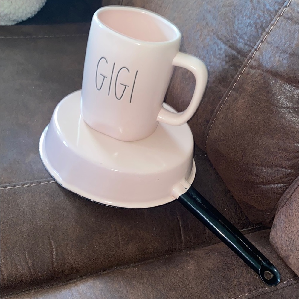 Pink Gigi Mug and White Pan Set